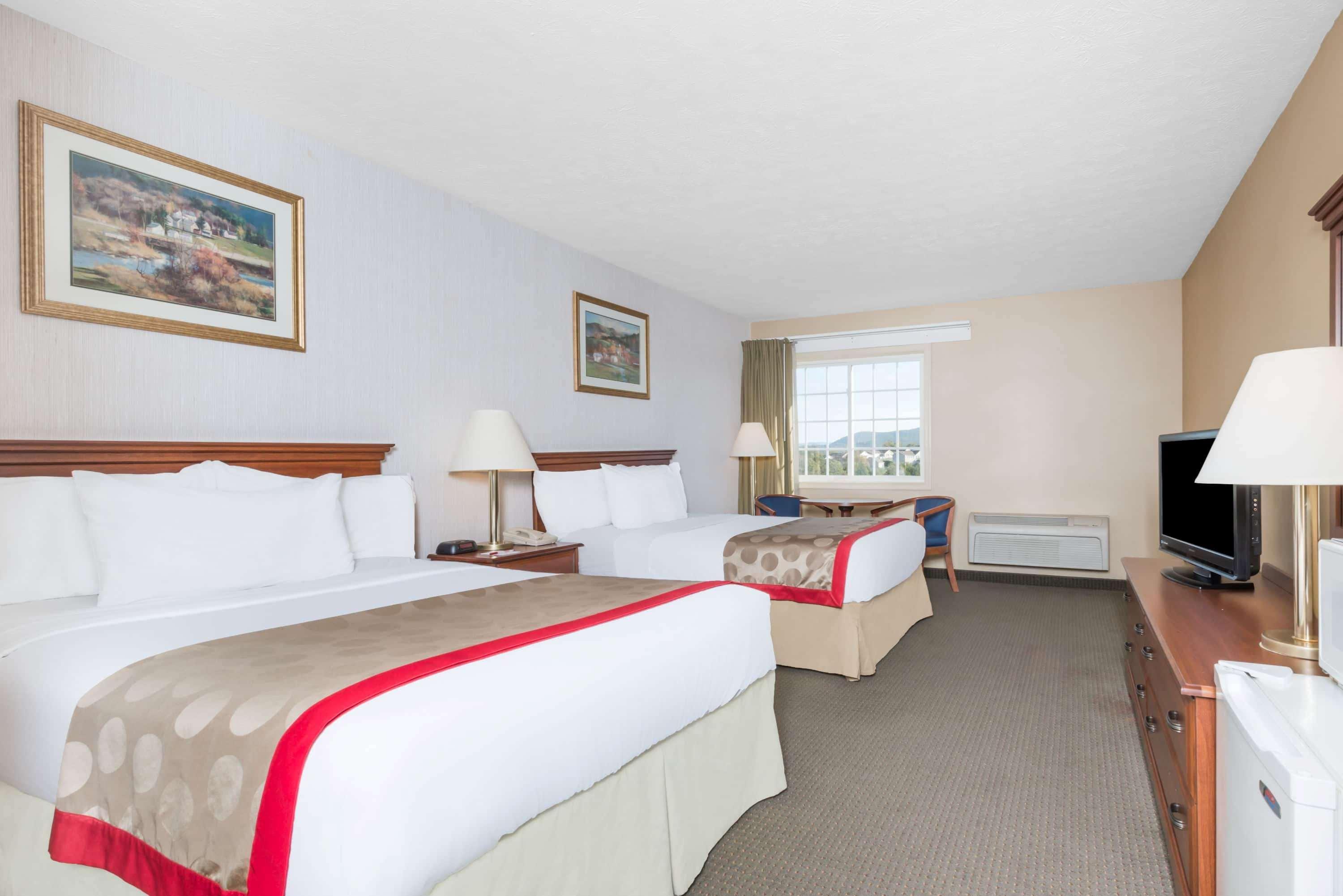 Ramada By Wyndham Strasburg - Shenandoah Valley Buitenkant foto