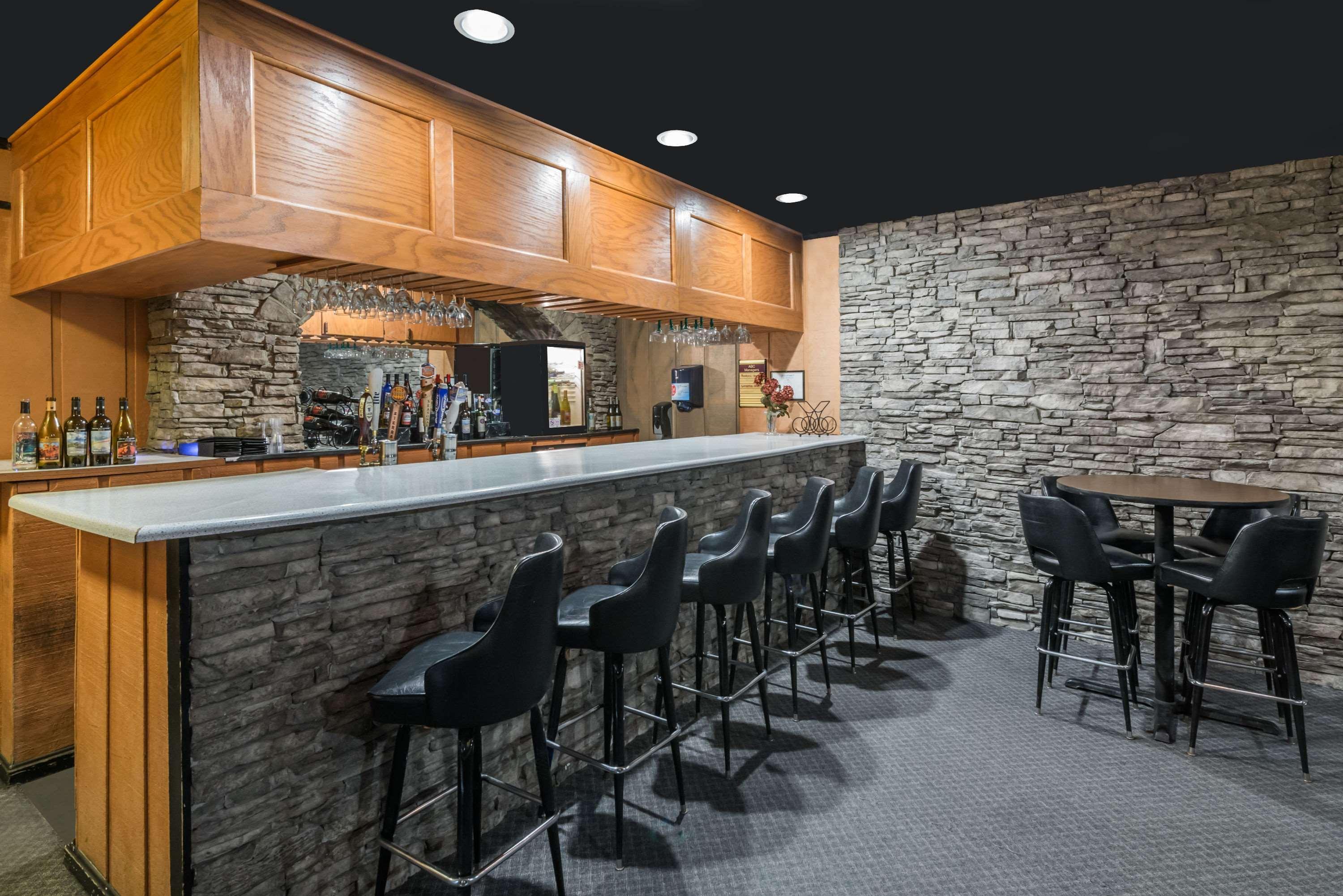 Ramada By Wyndham Strasburg - Shenandoah Valley Buitenkant foto