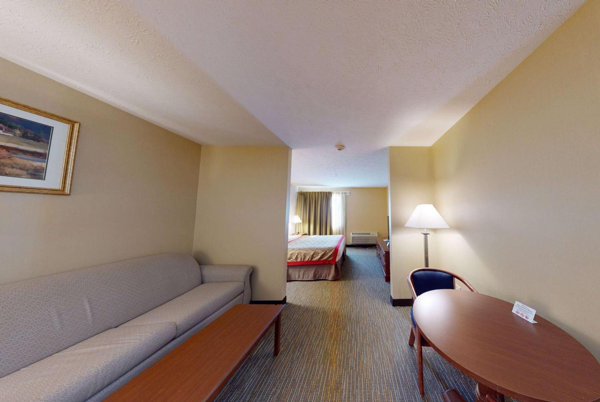 Ramada By Wyndham Strasburg - Shenandoah Valley Buitenkant foto