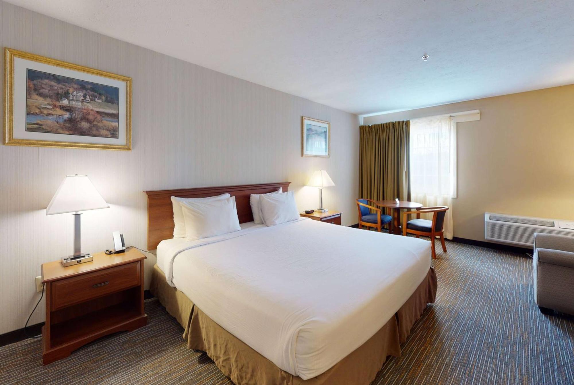 Ramada By Wyndham Strasburg - Shenandoah Valley Buitenkant foto